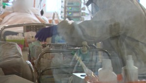 Tragický požiar v tureckej nemocnici si vyžiadal deväť pacientov s koronavírusom