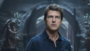 Hviezdny herec zúri! Pre covid musí ísť na dva týždne do karantény, nakrúcanie prerušili!