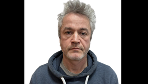 Psychoterapeut počas terapie podával klientkam drogy a následne ich zneužíval