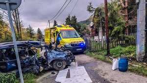 Vzali dedkovi auto a za volant sadol chlapec (13). "Frajerina" stála spolujazdca (14†) život