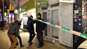 Prepad na Obchodnej ulici v Bratislave. Strelca strážia policajti