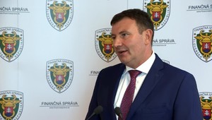 Odborníci krútia hlavou: Nie je možné, aby si colníci nevšimli podhodnotený tovar