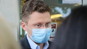 Lekár Peter Visolaský: Minister zdravotníctva sa rozhodol kúpiť Sputnik, mal by niesť zodpovednosť za očkovanie