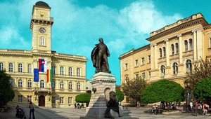 Dráma na úrade práce v Komárne. Na úradníčku spadlo takmer 30 kíl omietky