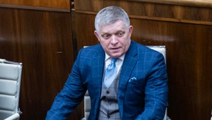 Spor o ropovod Družba: Fico hrozí zastavením elektriny pre Ukrajinu