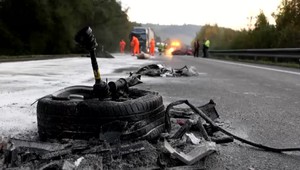 Z auta zostali len kusy šrotu. Pri nehode prišiel o život 28-ročný muž