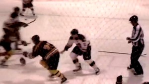 VIDEO. Jeden zhodil rukavice, druhý ušiel na striedačku