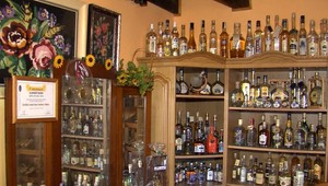 Haburčanka má doma stovky litrov slivovice. Vypiť ich neplánuje, postaví im múzeum