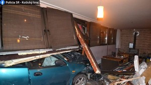 Mladík brázdil ulicami Košíc. Po policajnej naháňačke skončil rovno v bare