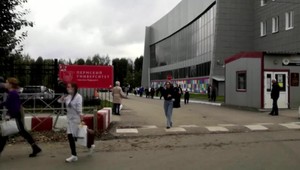 Tragédia na univerzite: osemnásťročný študent strieľal s upravenou zbraňou, hlásia šesť obetí