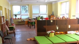 Starostka sa vzdala kancelárie na obecnom úrade, aby pomohla rodičom. Zriadili tam novú triedu pre škôlkarov