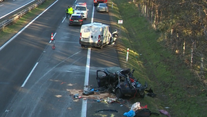 Pracovník útulku havaroval aj so 16 psami. Pri tragickej nehode zomrel jeden človek