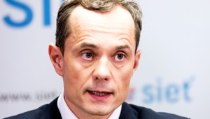 Procházka: ak neprejde protischránkový zákon, vládna koalícia skončí