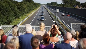 Holandsko smúti za obeťami leteckého nešťastia