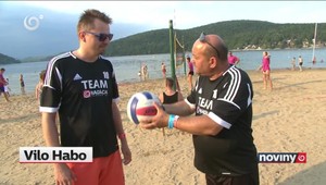 Známe tváre TV JOJ vymenili mikrofóny za volejbalovú loptu