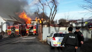 Požiar v Poprade. Horela bývalá ubytovňa pre sociálne slabšie rodiny