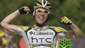 Víťazom 11.etapy opäť Cavendish, zo zeleného trička vyzliekol Hushovda