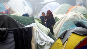 Deportácie utečencov z Grécka do Turecka majú začať na ostrove Lesbos