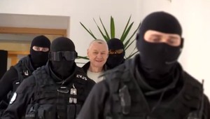 Pred súd sa opäť postavil Lehel Horváth alias Hrobár so synom