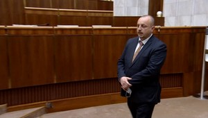 Prečo nebol Lukáš Kyselica zbavený mlčanlivosti? Parlamentný výbor si zavolal šéfa Vojenského spravodajstva