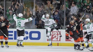 Highlight NHL: Dallas strelil Anaheimu tri góly za 53 sekúnd