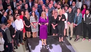 Slovensko má prvú prezidentku. Čaputovej gratuloval premiér i jej súper