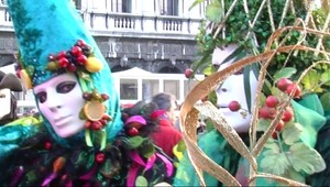 Benátky sa zmenili na rozprávkovú promenádu...