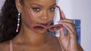 Čaká Rihanna dieťa so saudským miliardárom?