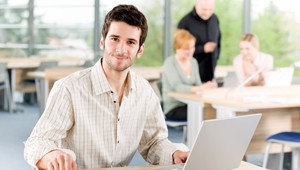 Ponúk na slovenskom pracovnom trhu je dostatok: Nezamestnanosť sa stále drží nad úrovňou šesť percent