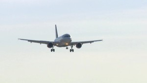 Rodina by mala sedieť v lietadle spolu. Dôvod je prostý