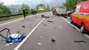 Tragédia pod obávaným Strečnom, vodič zaspal a skončil pod nákladiakom