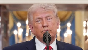 USA podpíšu dohodu o mieri s Iránom v nedeľu, oznámil Trump