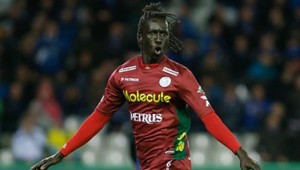 Na prvý pohľad nádherný priamy kop do šibenice! Na druhý nešťastný vlastný gól...