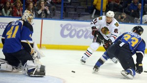 Highlighty NHL: Halák vychytal výhru nad Chicagom. Stal sa prvou hviezdou