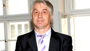 Rychtář (56) ustupuje, na Bartošovej (†48) pohreb pozval Artura aj Štaidla