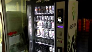 Po požití produktu z automatu skončili deti v nemocnici. Čo na situáciu hovorí prevádzkovateľ automatov?