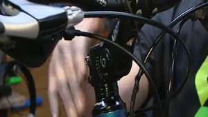 Slovenský politik zrazil cyklistu. Mladému mužovi sa ospravedlnil aj verejne