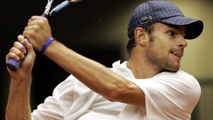 Hodina s nahým Roddickom za 15 000 USD