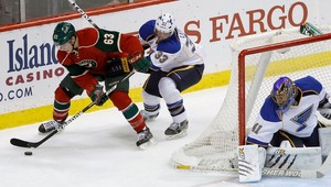 NHL: Višňovský (36) asistoval, Halák (27) sa zranil