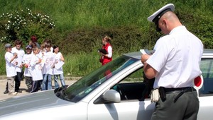 Policajti zastavili vodiča, našli uňho veľké množstvo rôznych drog