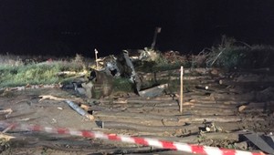 Hrdinovia sú Česi, ktorí ťahali pilotov z vrtuľníka, hovorí svedok havárie