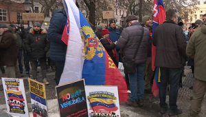Kým premiér rokuje na Floride, doma sa konal protest proti postupu USA voči Venezuele