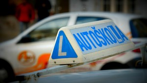 Vodičák chcela robiť pod vplyvom. Policajtov na to upozornil skúšajúci