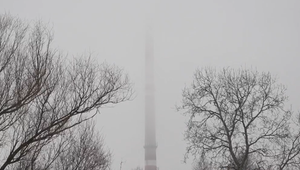 Neosvetlené komíny Bukózy: Pilot varuje pred možnou zrážkou