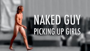 Nahý muž balí ženy na dĺžku svojho penisu, pozrite sa