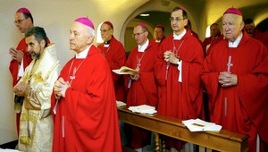 Homofóbom roka sa stali biskupi