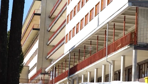 Muž s tuberkulózou utiekol z nemocnice. Teraz čelí obvineniu