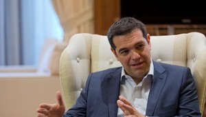 Tsipras chce referendum, opozícia jeho odstúpenie