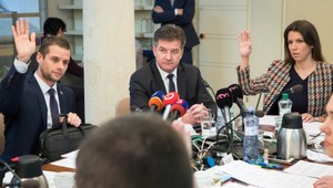 Minister Lajčák má odmietnuť pakt OSN o migrácii, rozhodli poslanci na výbore