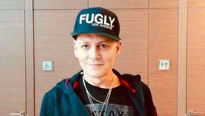 Kávu riedi s vodkou. S Johnnym Deppom to ide z kopca